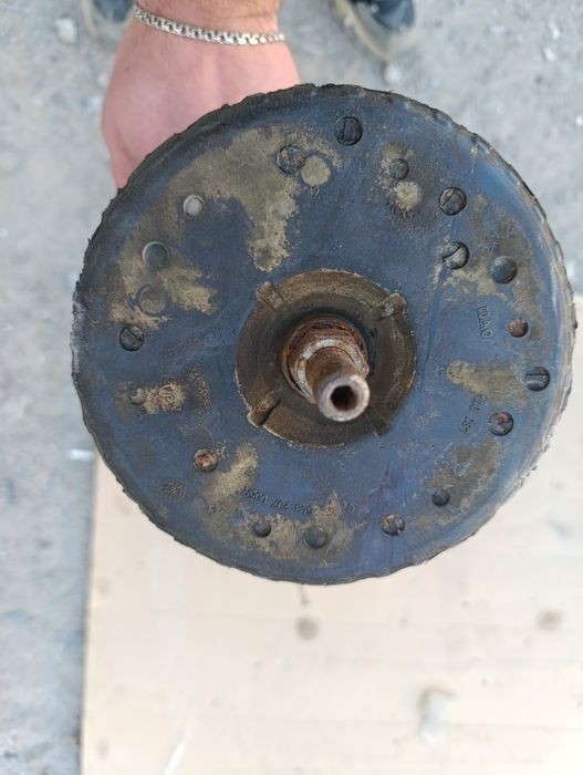 Амортизатор передний левый правый Renault Master 3 Opel Movano В сборе