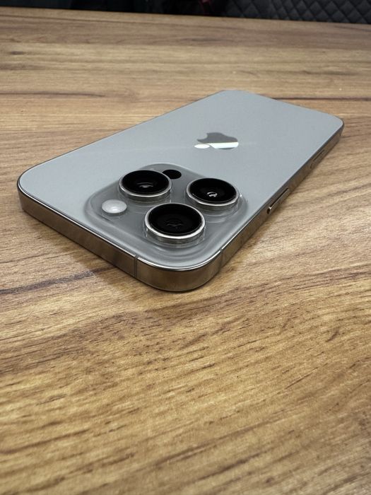 Iphone 16 pro в ідеальному стані