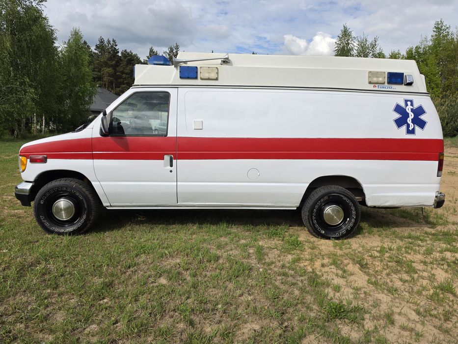 Ford e350 econoline karetka