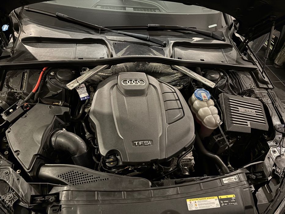 Sprzedam Audi a4b9 2.0tfsi