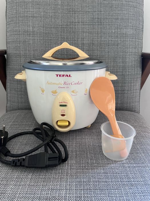 Máquina para cozinhar arroz Tefal (como nova)