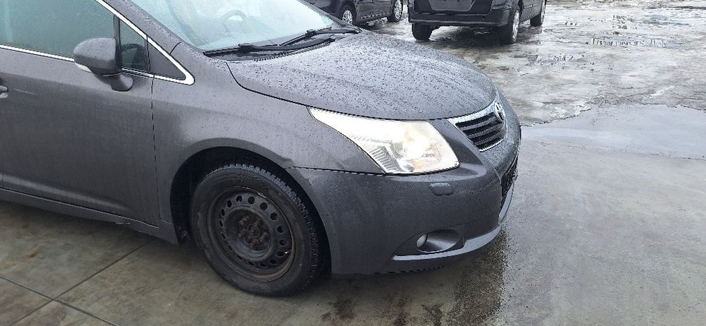 Kompletny przód toyota T27 kod lakieru 1G3