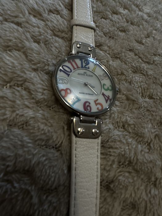 Наручний годинник Anne Klein