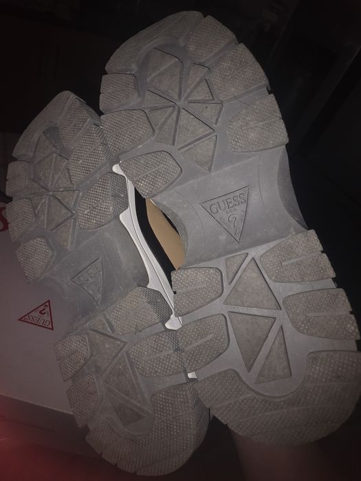 Tenis guess altos