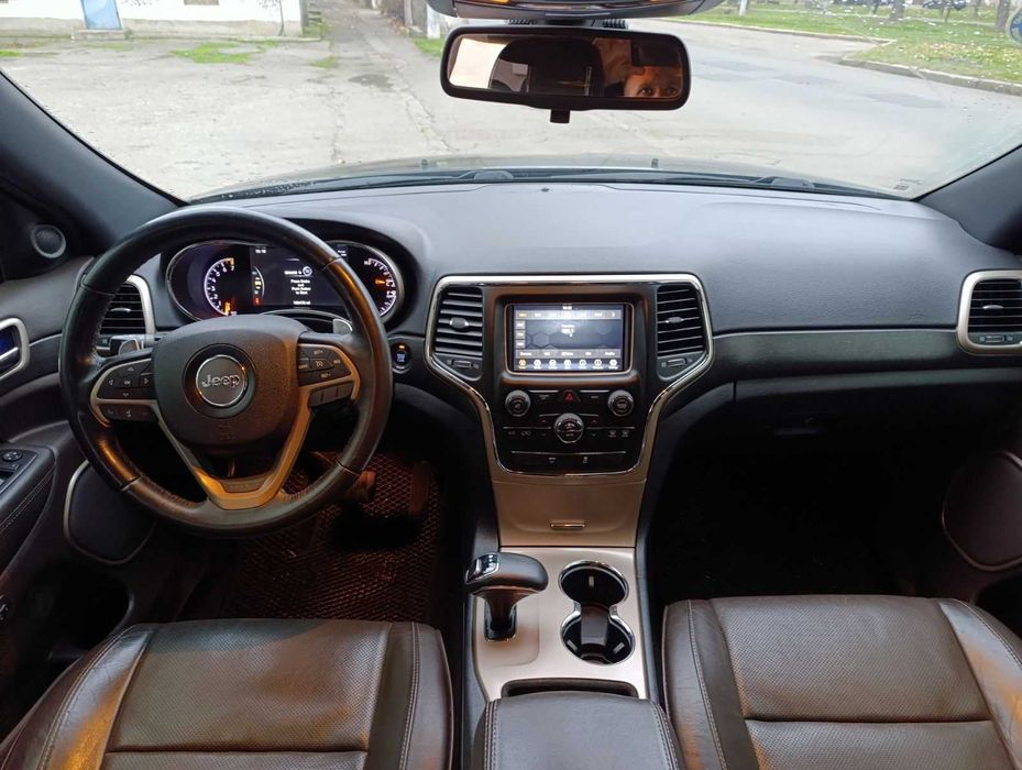 Продам шикарний автомобіль JEEP GRAND CHEROKEE 2015 р. 3.6 бензин