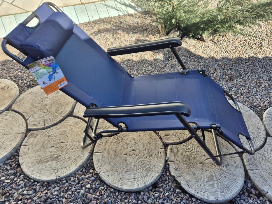 Продам два нових шезлонга