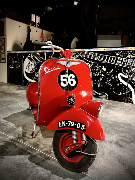 Vespa 125 VN2T personalizada