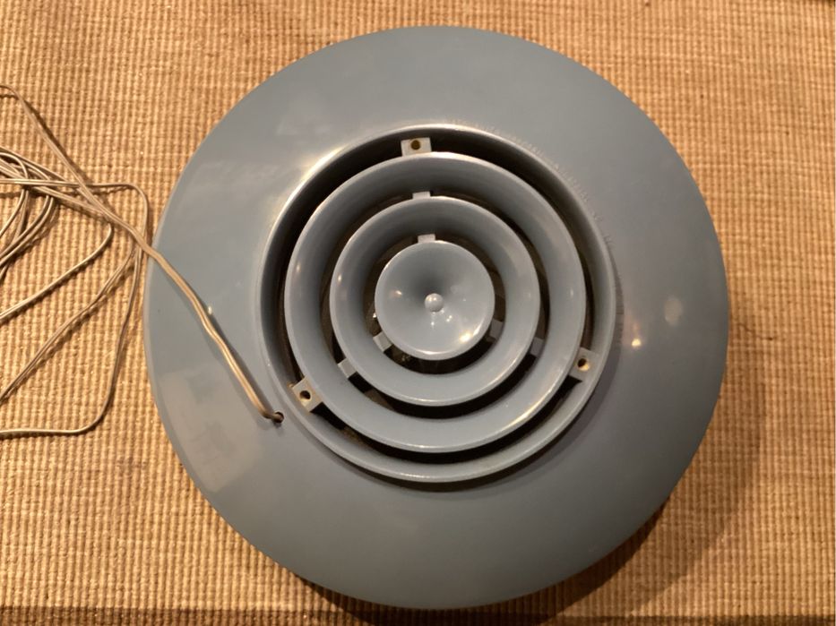 Coluna de som Disco voador UFO National Spt-510 de 1961. Art Deco.