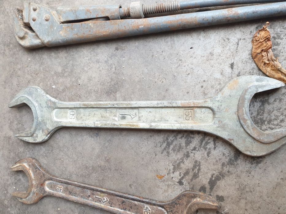 Гаечный ключ, разводной , пила, ножовка СССР
