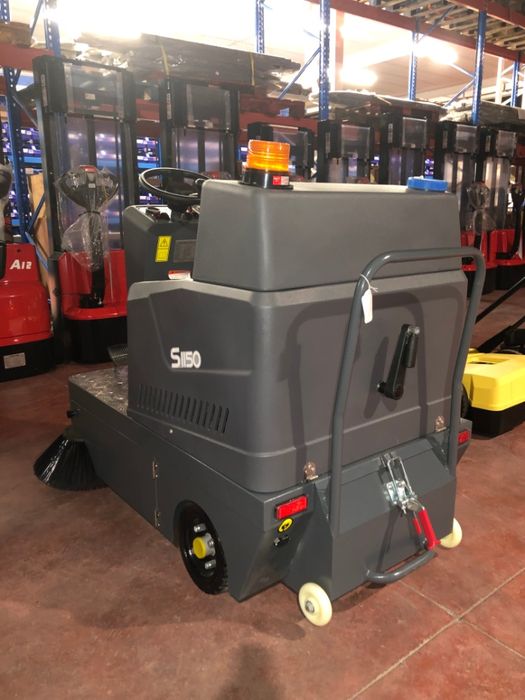 Varredora Industrial Condutor Sentado