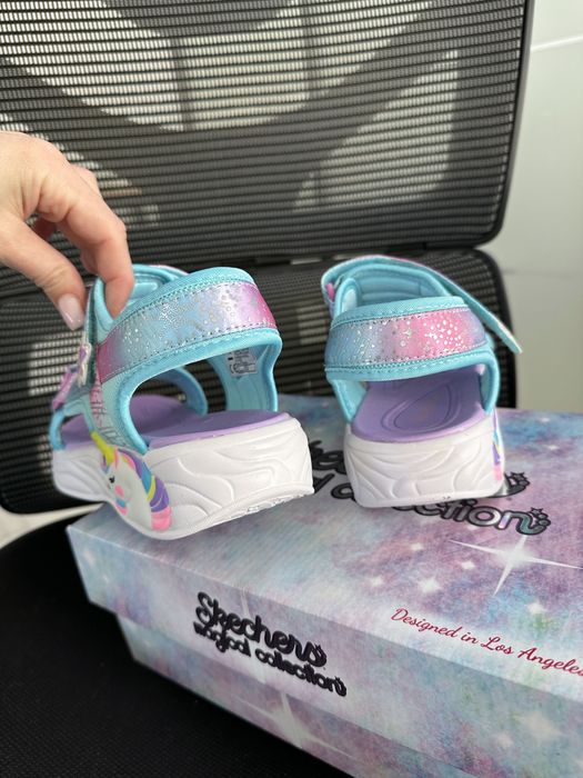Детские мигающие тематические босоножки на липучках Skechers 32/33/35/36/37р