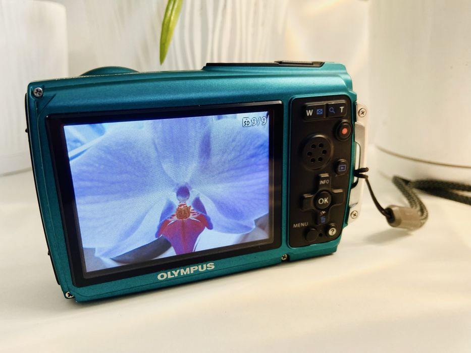 Olympus µ Tough-3000 zestaw świetny stan