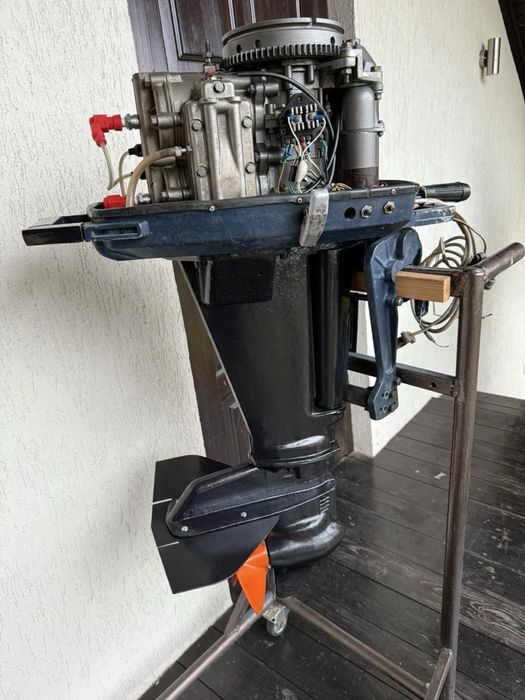 Продам лодочный мотор вихрь 30