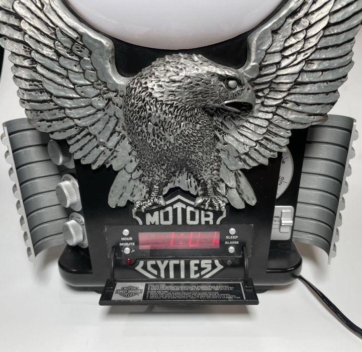 Radio Candeeiro de Cabeceira Vintage Harley Davindaon Iron Eagle AM/FM