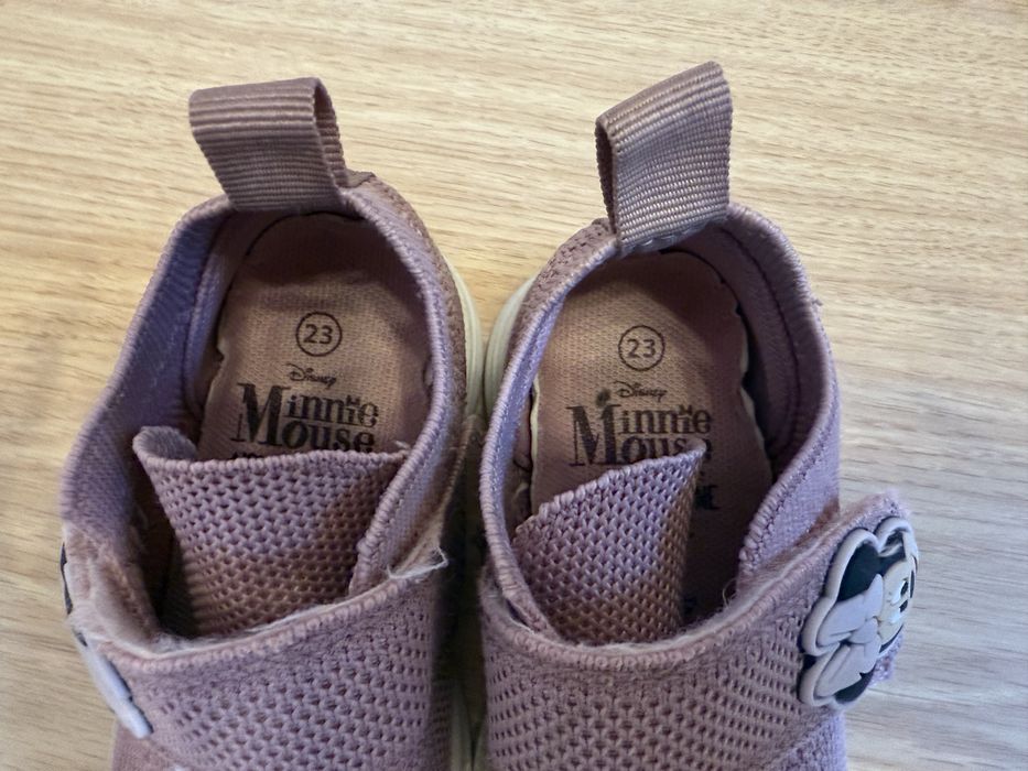 Sprzedam adidasy r.23