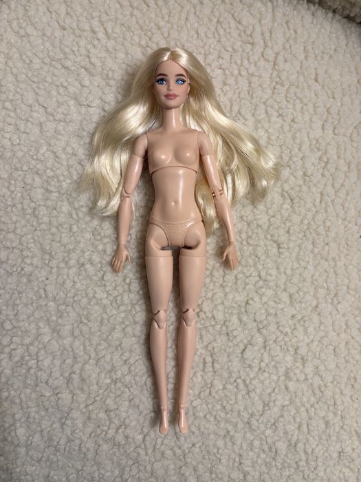 Лялька Барбі Міллі  шарнірна( з набору Barbie basics)