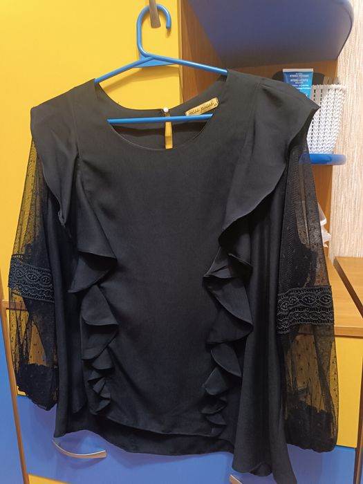 Продам женскую блузу