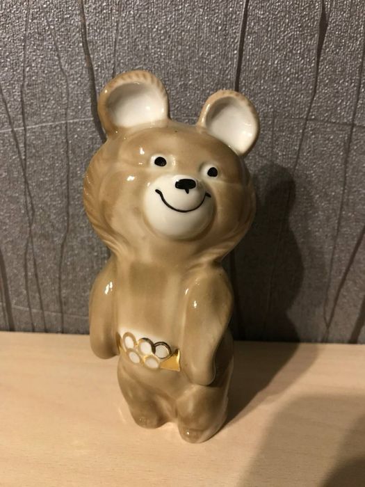 Продам фарфоровые статуэтки СССР