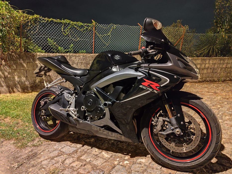 Suzuki GSXR 750 K7