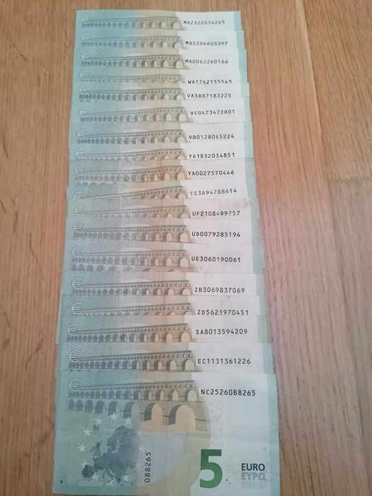 Coleção de notas de 5€