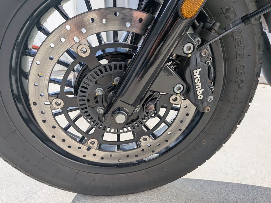 Moto Guzzi V9 Bobber Edição Especial