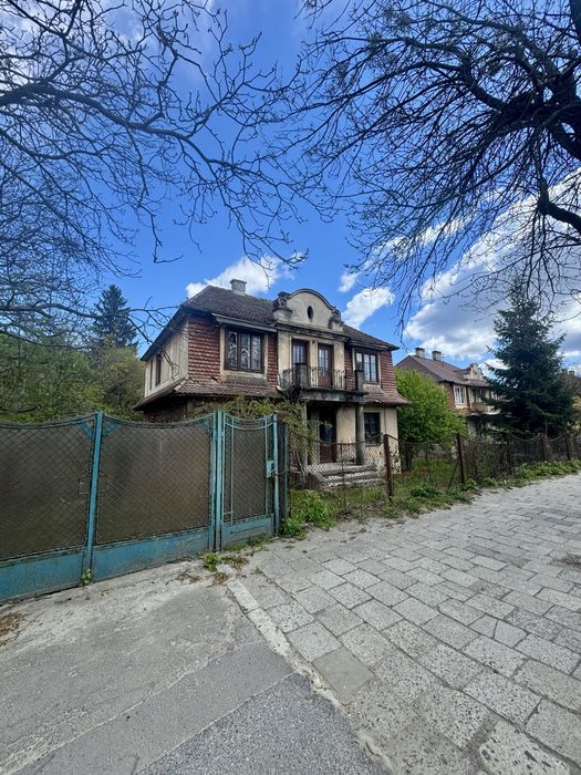 Унікальна вілла у Львові | 171 м² | 100 м до Стрийського парку