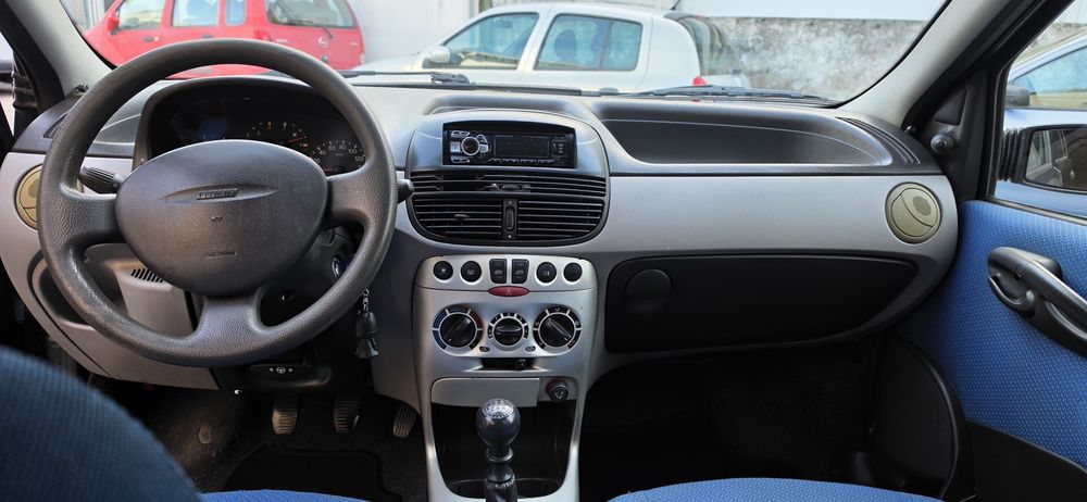 Fiat Punto 1.2 SX 5 Portas Direção Assistida VALOR FIXO