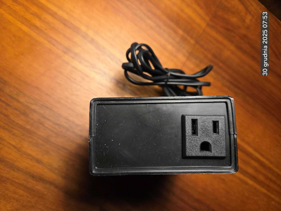 Transformator. Zasilacz. 220 V na 110 V. 50 VA.