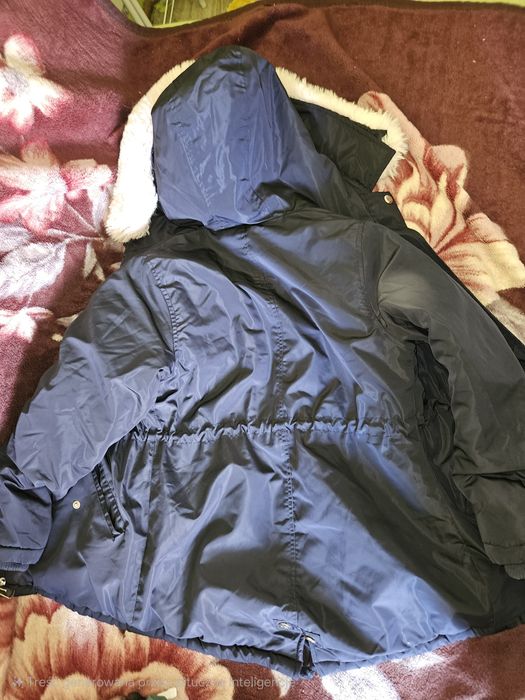 Sprzedam używaną kurtkę.