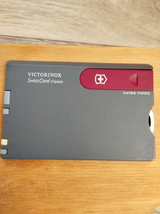 Маникюрный набор VICTORINOX Swiss Csrd Classic. Новый.
