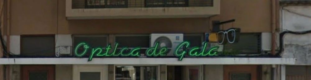 Letreiro óptica de Gaia