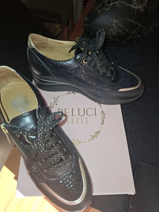 Botas e botins em pele 37