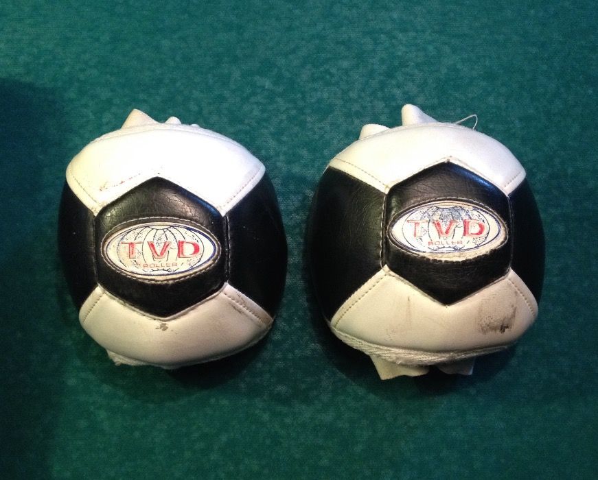 Joelheiras e coquilha de hóquei - TVD - (Académica de Coimbra)