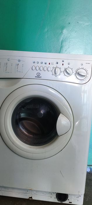 Стиральная машина indesit ws105tx.