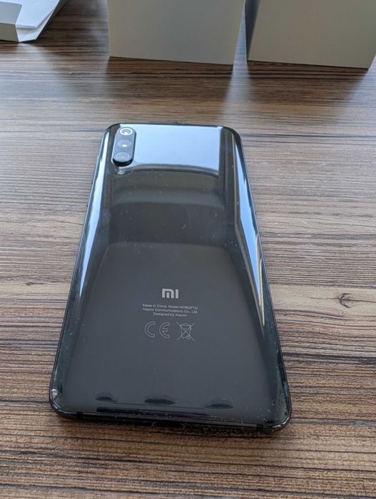 Smartfon Xiaomi mi 9 LTE czarny 6/64GB NFC potrójny aparat 8 rdzeni