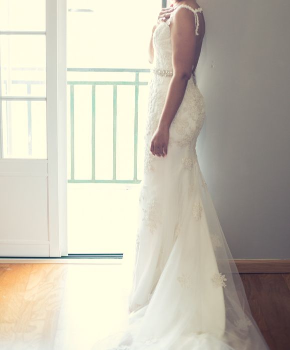 Vestido de Noiva com cauda muito comprida