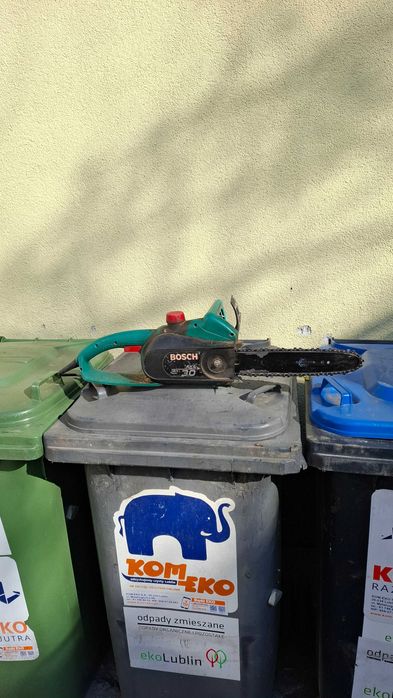 piła łańcuchowa , elektryczna