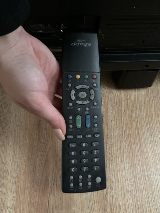 Телевізор SHARP LC-32LU700E