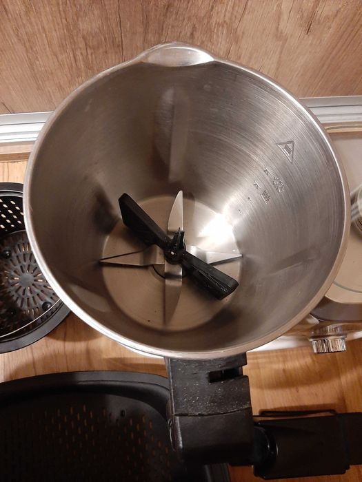 ThermoMaster multifunction food processor