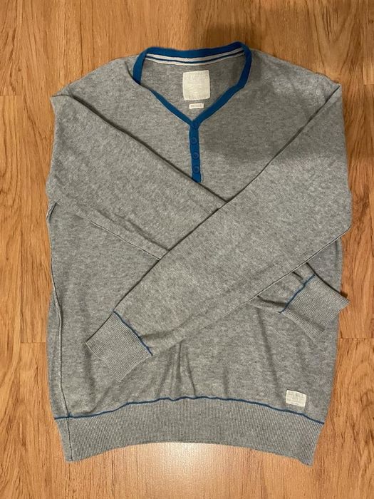 Sweter męski z guzikami