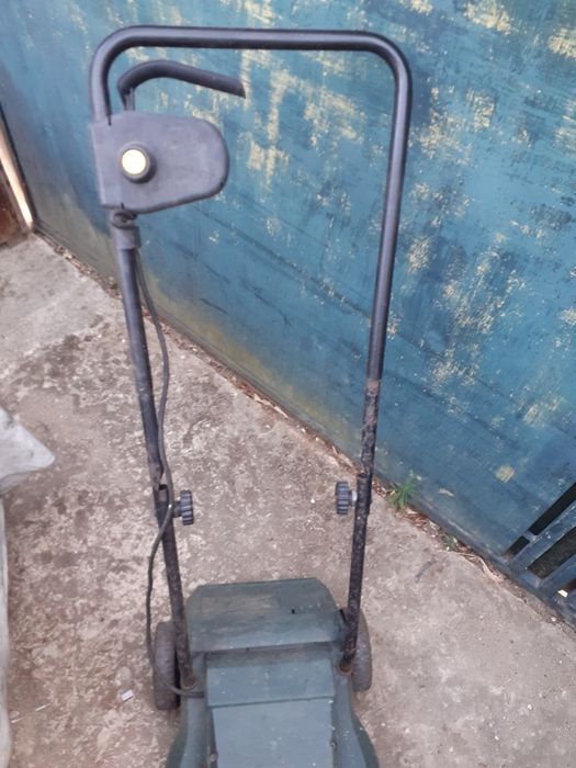 Corta relvas black & decker para peças