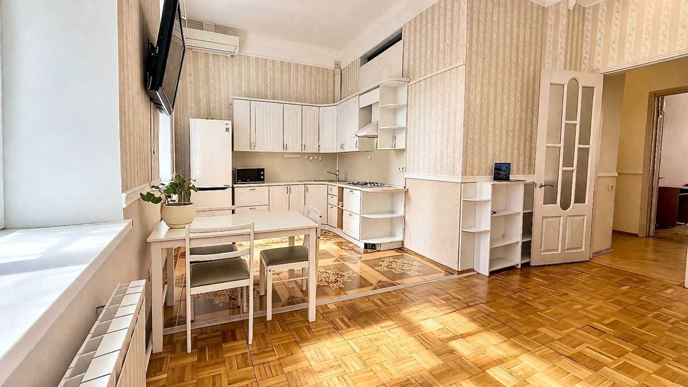 Продажа 3х ком квартиры Без комиссии вул. Саксаганского,  тихий центр Киева