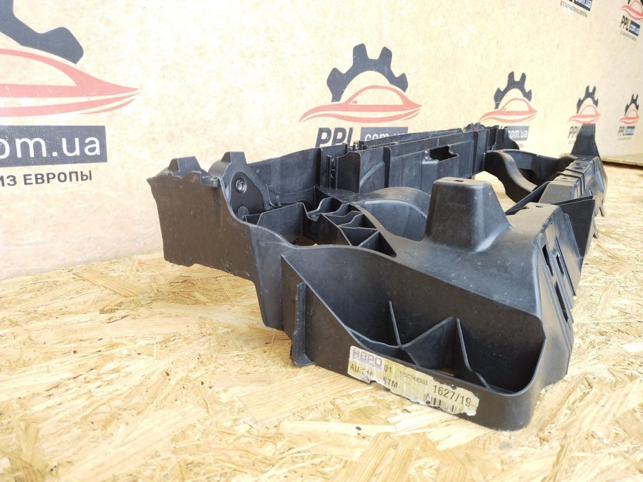 Audi Q4 E-Tron 2021- передняя панель телевизор 89A805594B