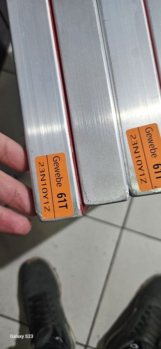 Varios materiais e servicos de serigrafia