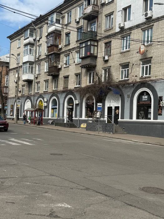 Оренда приміщення на вул. Білоруська 32, поряд з перехрестям та зупинкою громадського транспорту 3