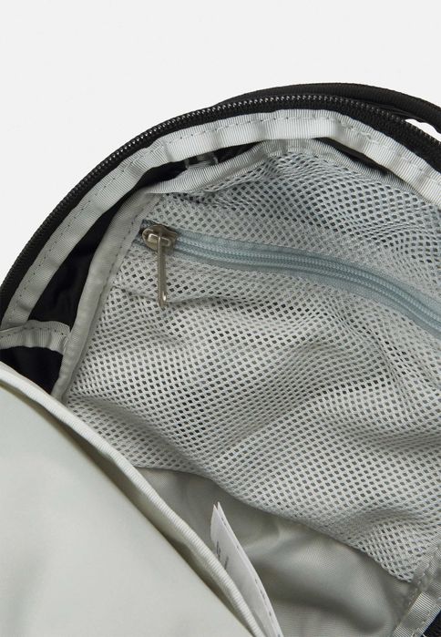 The North Face Borealis Sling. Рюкзак через плечо. Оригинал. Unisex