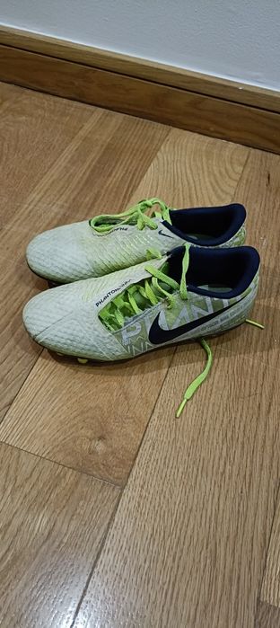 Chuteira Nike infantil