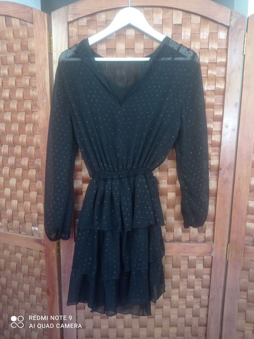 Vestido acima do joelho
