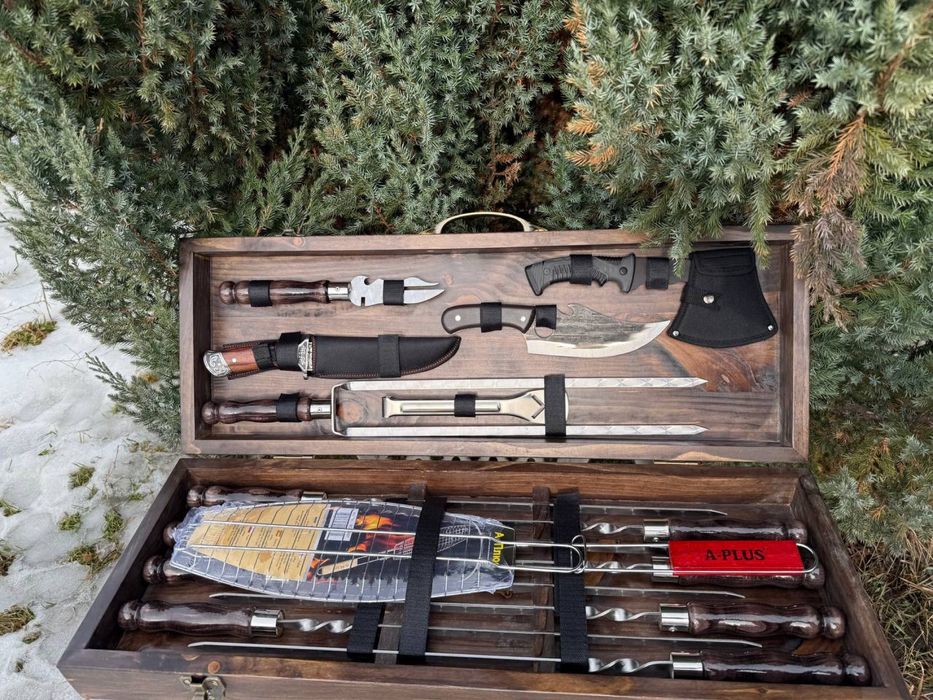 Шампура для шашлику в дерев'яному кейсі на подарунок чоловікові