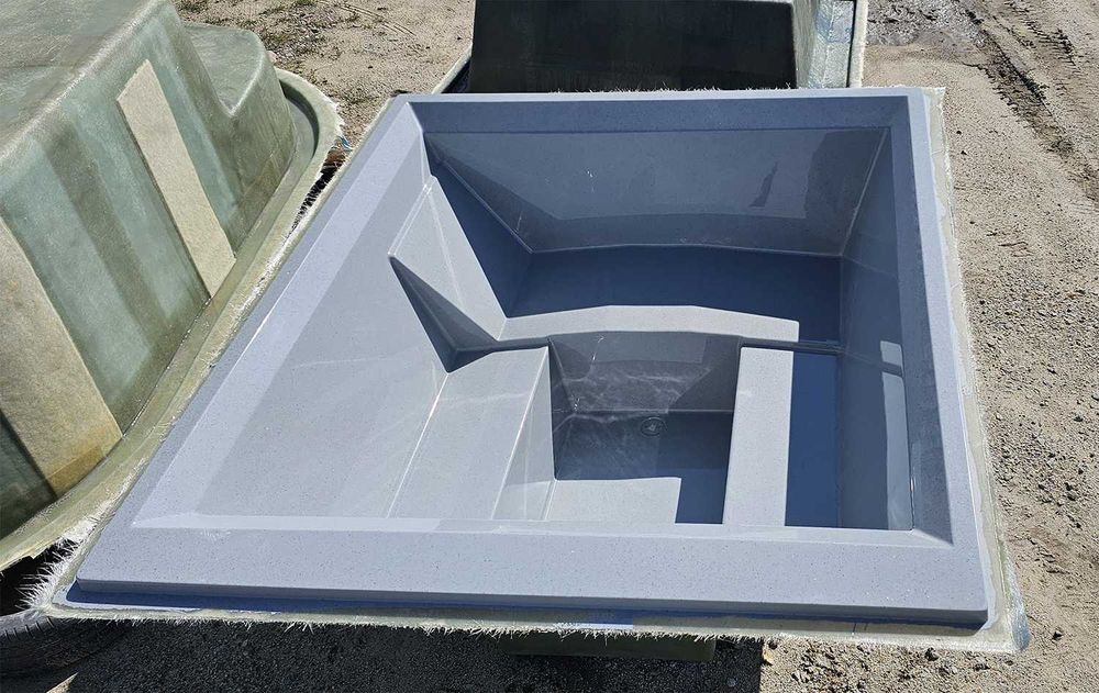 Niecka wkład Balia PIRAMIDA Jacuzzi Basen oczko wodne beczka bania